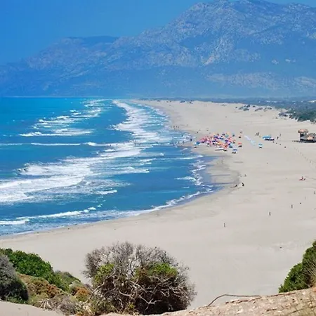 Min 1 Month Calis In Seafront Estate Apartamento