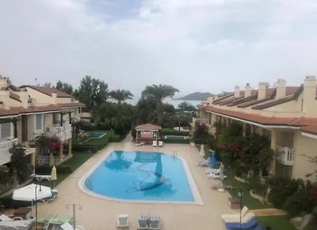 Min 1 Month Calis In Seafront Estate Apartment *